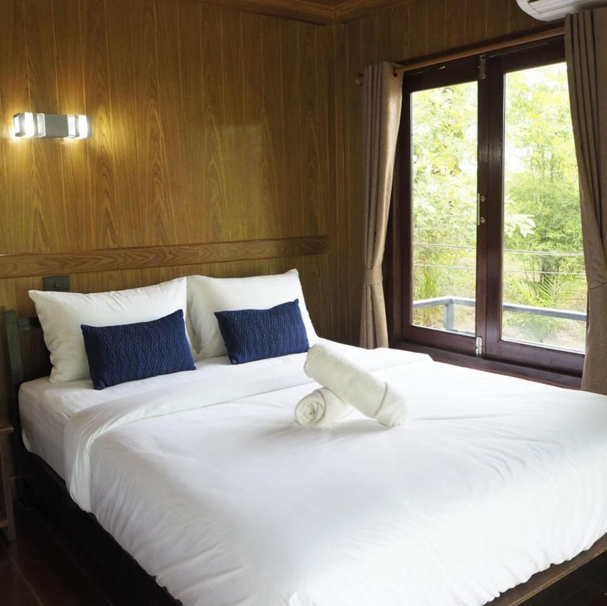 Baan Suan Hill Resort Ban Tha Khun Exterior photo