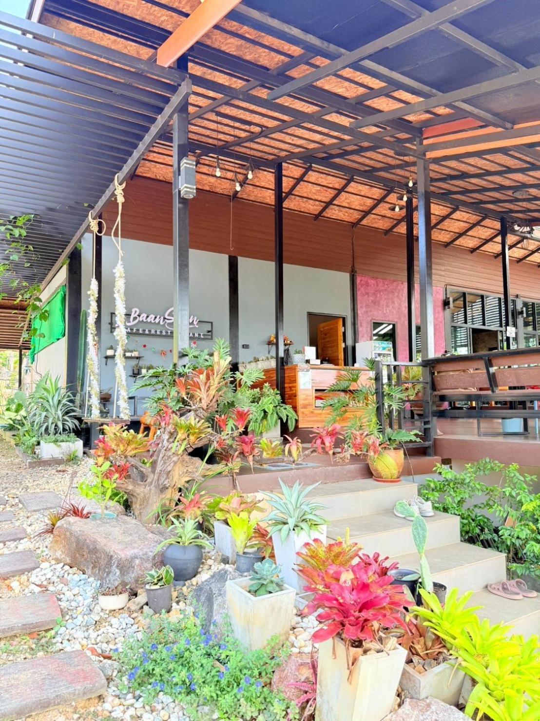 Baan Suan Hill Resort Ban Tha Khun Exterior photo