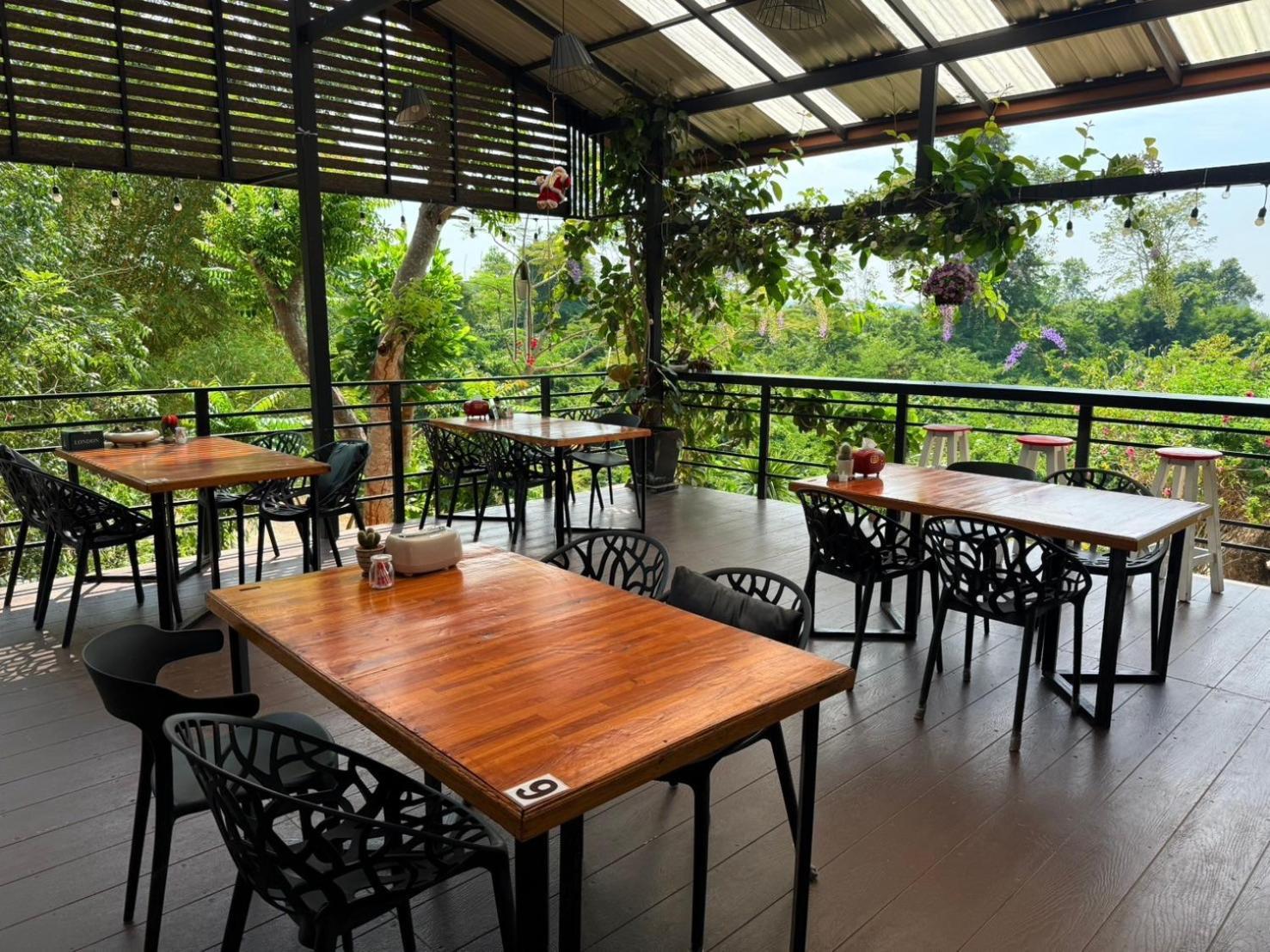 Baan Suan Hill Resort Ban Tha Khun Exterior photo