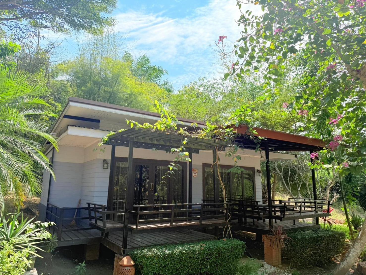 Baan Suan Hill Resort Ban Tha Khun Exterior photo